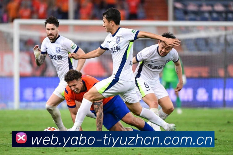 姆巴佩卡瓦哈尔参与合练贝林吕迪格室内训练为主战术观察:最新赛事动态与深度分析 姆巴佩卡瓦哈尔参与合练贝林吕迪格室内训练为主战术观察:最新赛事动态与深度分析
